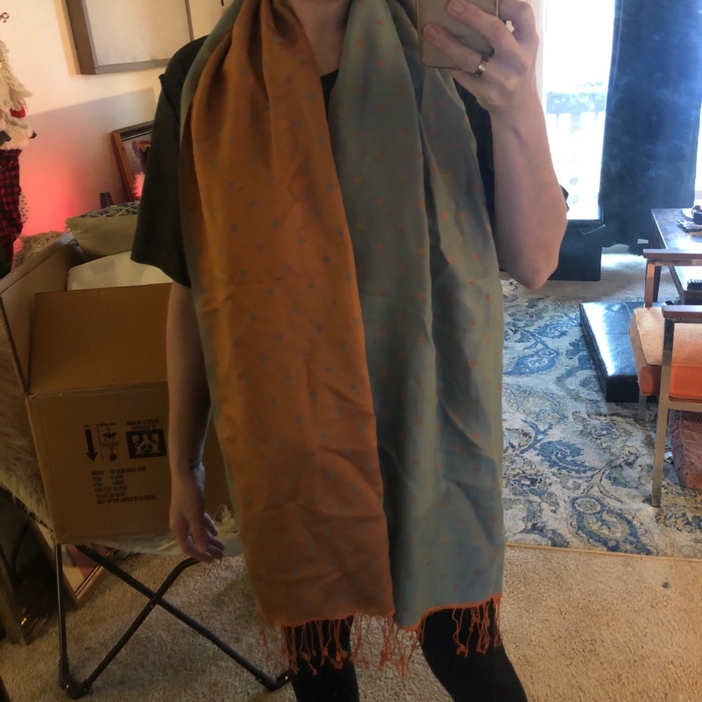 Reversible scarf - Picture 2 of 3